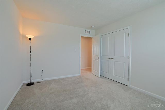 320 Chevington Chase, Tipp City, OH 45371