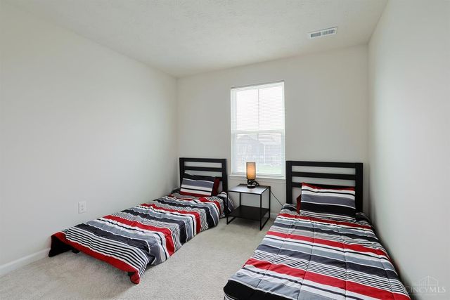 320 Chevington Chase, Tipp City, OH 45371