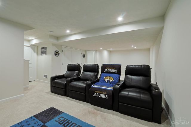 320 Chevington Chase, Tipp City, OH 45371