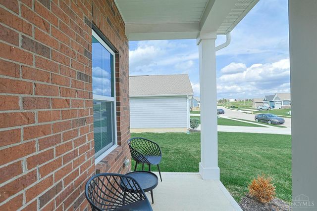 320 Chevington Chase, Tipp City, OH 45371