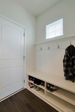 320 Chevington Chase, Tipp City, OH 45371