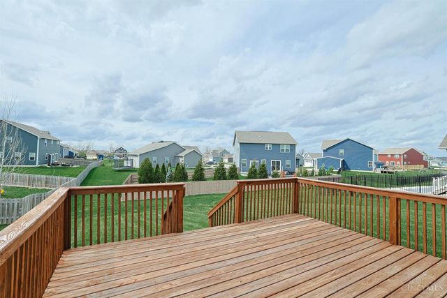 320 Chevington Chase, Tipp City, OH 45371