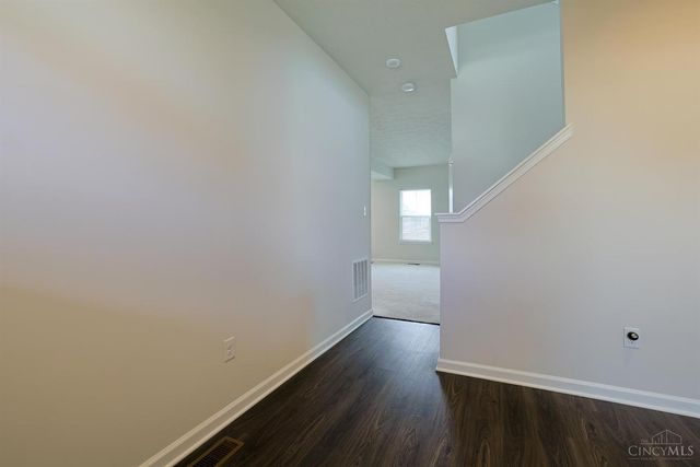 320 Chevington Chase, Tipp City, OH 45371