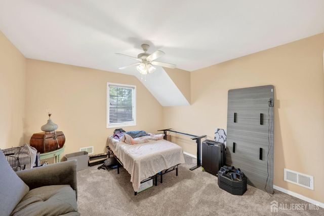 30 Rosewood Road, Edison, NJ 08817