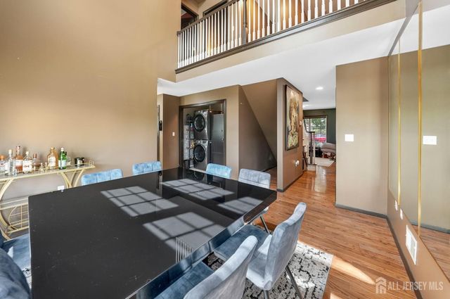 30 Rosewood Road, Edison, NJ 08817