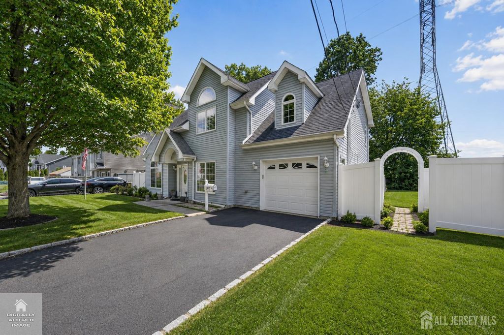 30 Rosewood Road, Edison, NJ 08817