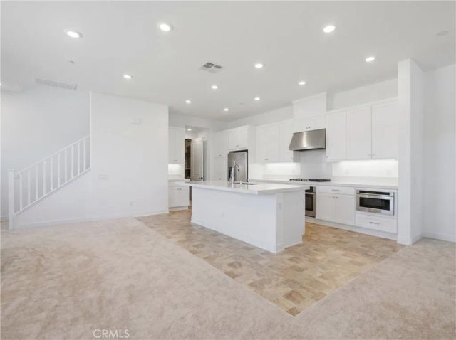26729 Blue Hills Lp, Valencia, CA 91381