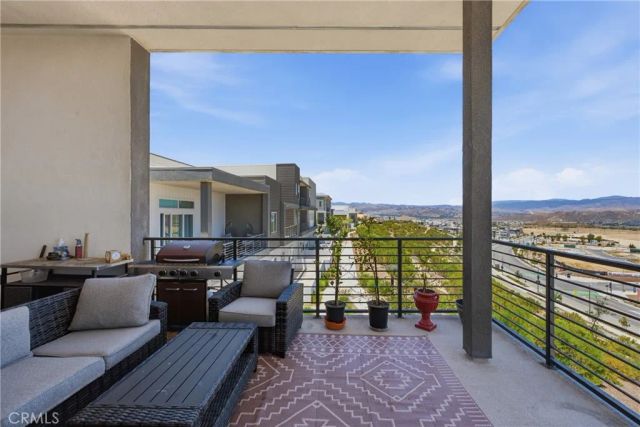 26729 Blue Hills Lp, Valencia, CA 91381