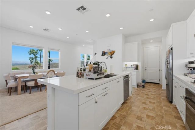 26729 Blue Hills Lp, Valencia, CA 91381
