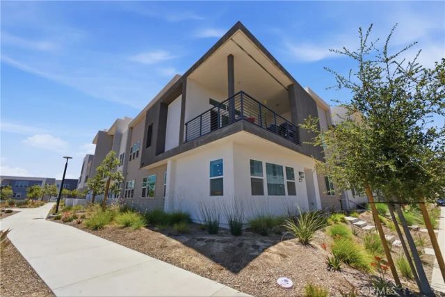 26729 Blue Hills Lp, Valencia, CA 91381