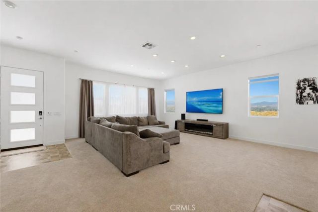 26729 Blue Hills Lp, Valencia, CA 91381