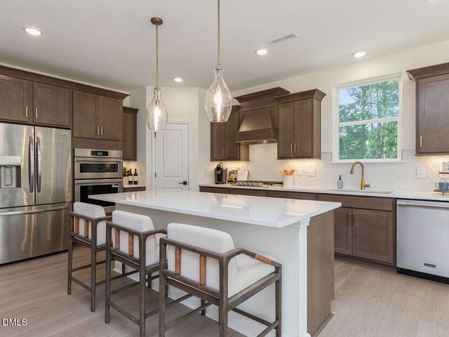 852 Dragonfly Pond Way, Wake Forest, NC 27587