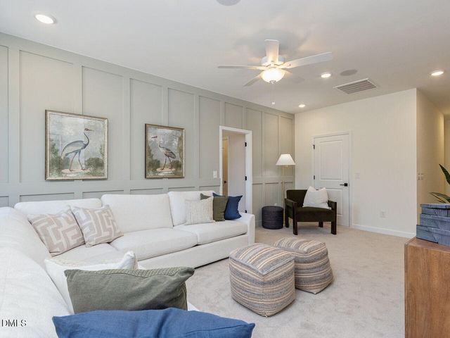 852 Dragonfly Pond Way, Wake Forest, NC 27587