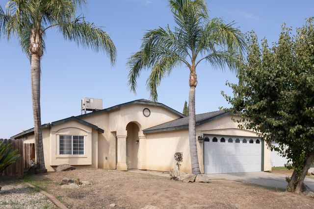 1981 Grapewood, Tulare, CA 93274
