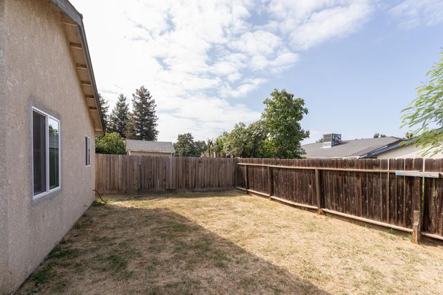 1981 Grapewood, Tulare, CA 93274
