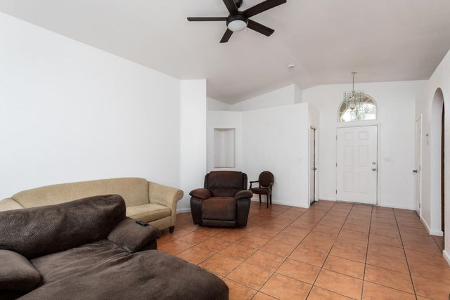 1981 Grapewood, Tulare, CA 93274