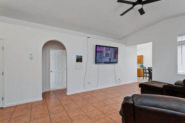 1981 Grapewood, Tulare, CA 93274