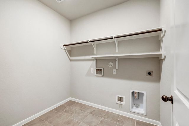 119 Winged Elm Court, Conroe, TX 77318