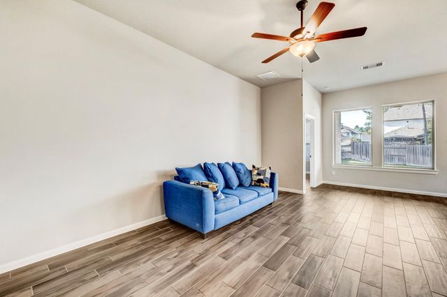 119 Winged Elm Court, Conroe, TX 77318