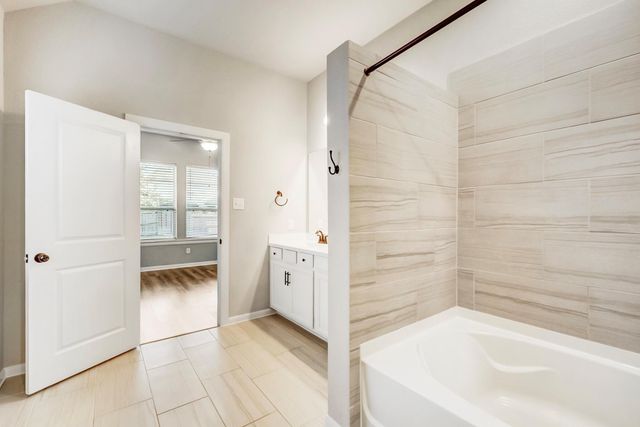 119 Winged Elm Court, Conroe, TX 77318