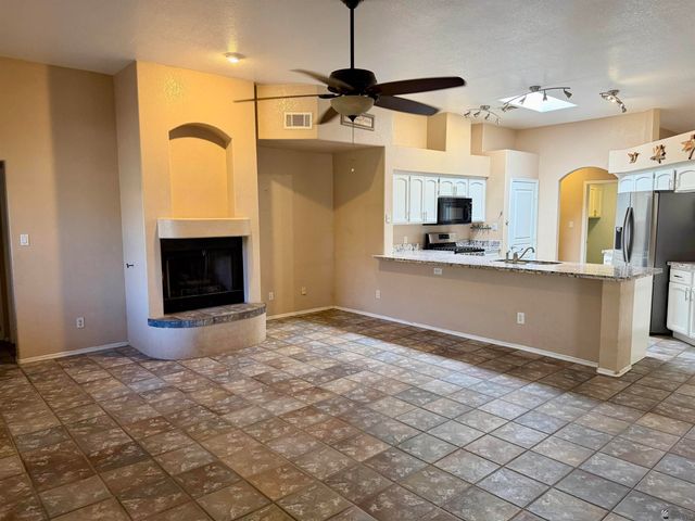 7736 E Lorenzo Ln, Yuma, AZ 85365
