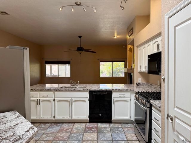 7736 E Lorenzo Ln, Yuma, AZ 85365