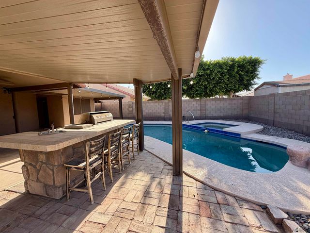 7736 E Lorenzo Ln, Yuma, AZ 85365