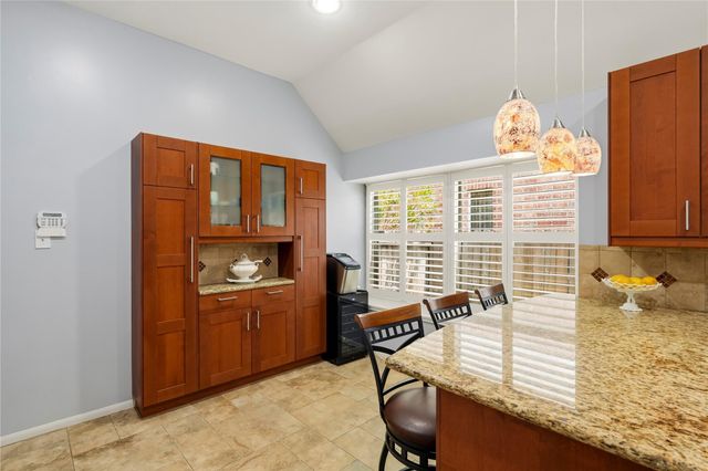 4034 Ridgepoint Drive, Pearland, TX 77584