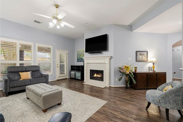 4034 Ridgepoint Drive, Pearland, TX 77584