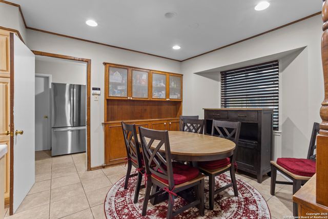 6414 View Pt, San Antonio, TX 78229