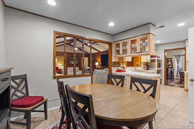 6414 View Pt, San Antonio, TX 78229