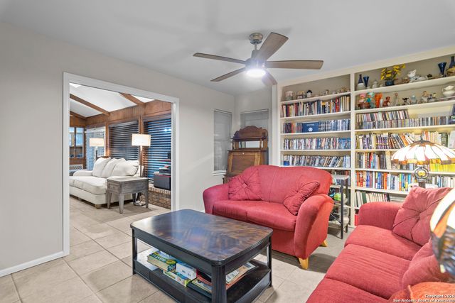 6414 View Pt, San Antonio, TX 78229