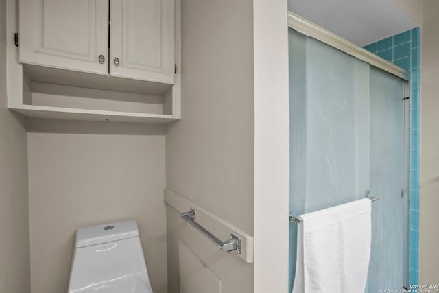 6414 View Pt, San Antonio, TX 78229