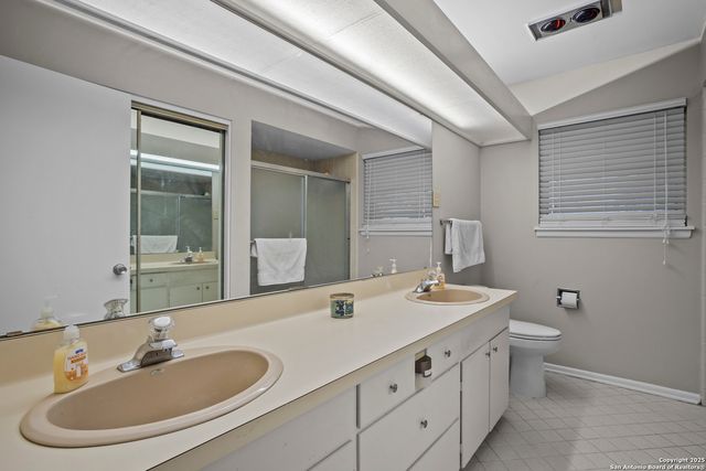 6414 View Pt, San Antonio, TX 78229