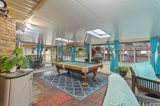 6414 View Pt, San Antonio, TX 78229