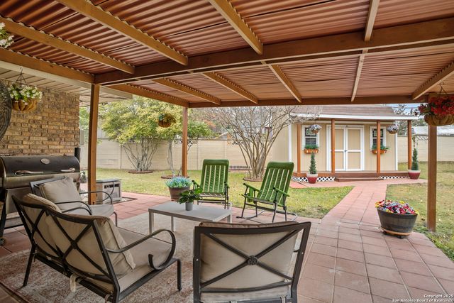 6414 View Pt, San Antonio, TX 78229