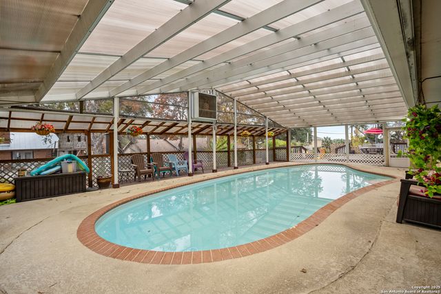 6414 View Pt, San Antonio, TX 78229