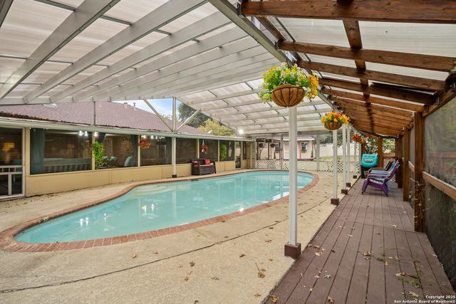 6414 View Pt, San Antonio, TX 78229