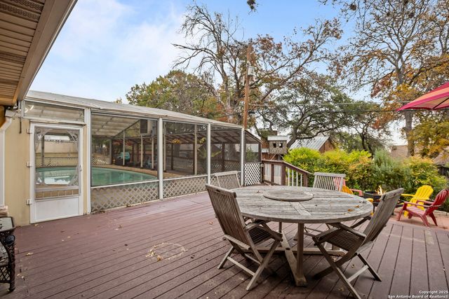 6414 View Pt, San Antonio, TX 78229