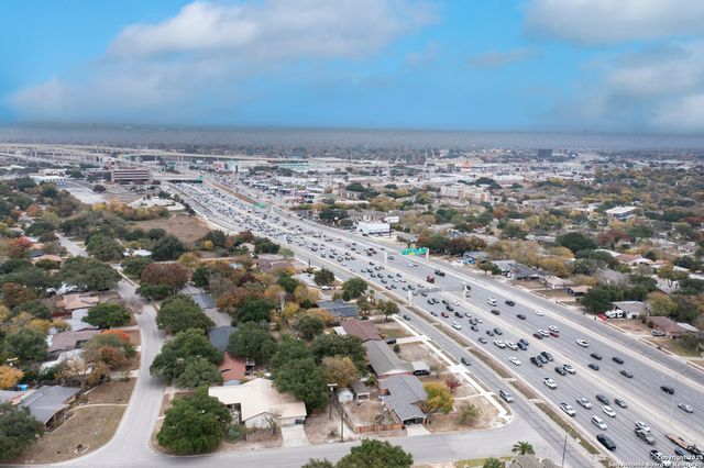 6414 View Pt, San Antonio, TX 78229