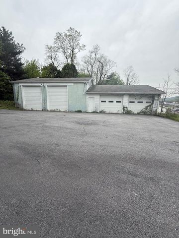 4041 LINGLESTOWN RD, Harrisburg, PA 17112