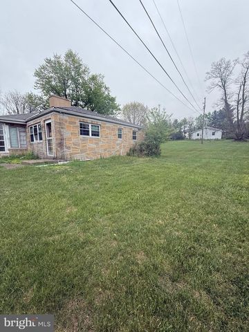 4041 LINGLESTOWN RD, Harrisburg, PA 17112