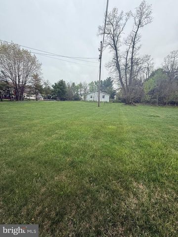 4041 LINGLESTOWN RD, Harrisburg, PA 17112