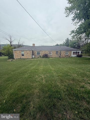 4041 LINGLESTOWN RD, Harrisburg, PA 17112
