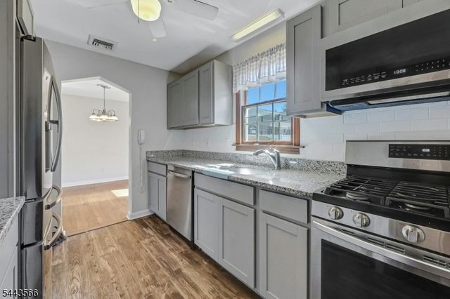 71 View St, Bergenfield Boro, NJ 07621