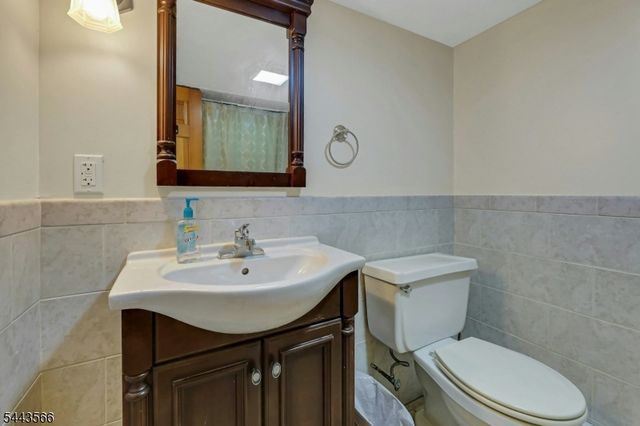71 View St, Bergenfield Boro, NJ 07621