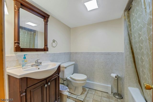 71 View St, Bergenfield Boro, NJ 07621