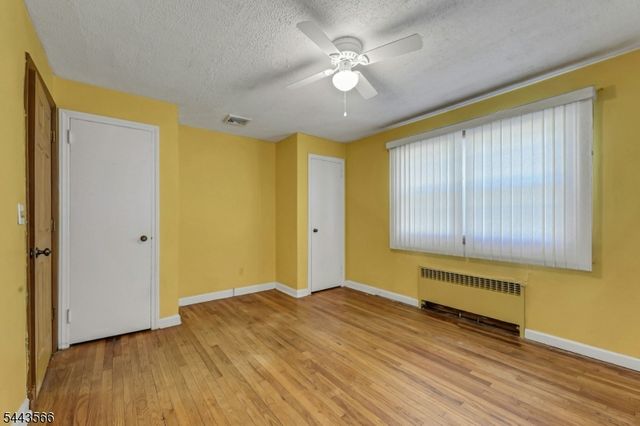 71 View St, Bergenfield Boro, NJ 07621