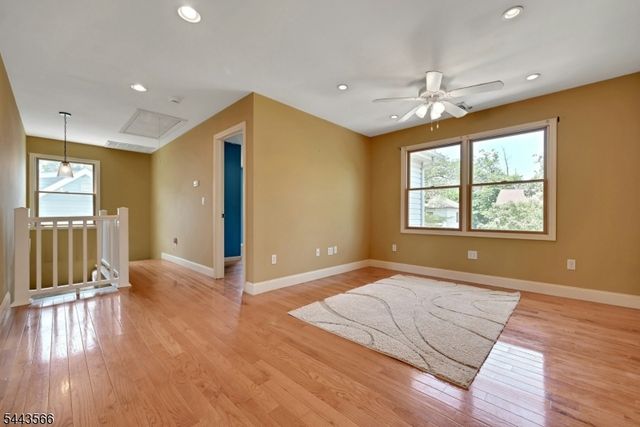 71 View St, Bergenfield Boro, NJ 07621
