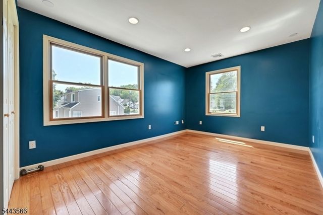 71 View St, Bergenfield Boro, NJ 07621